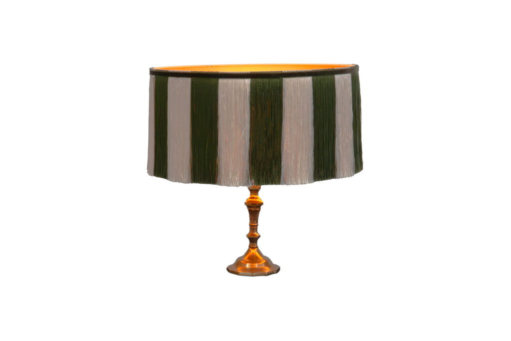 Tafellamp M | Franje groen/beige met vintage voet Ø40xH30